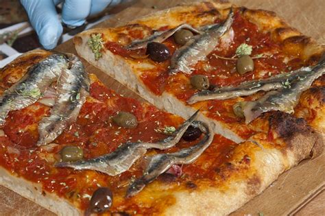 pizza de sardinha simples-4